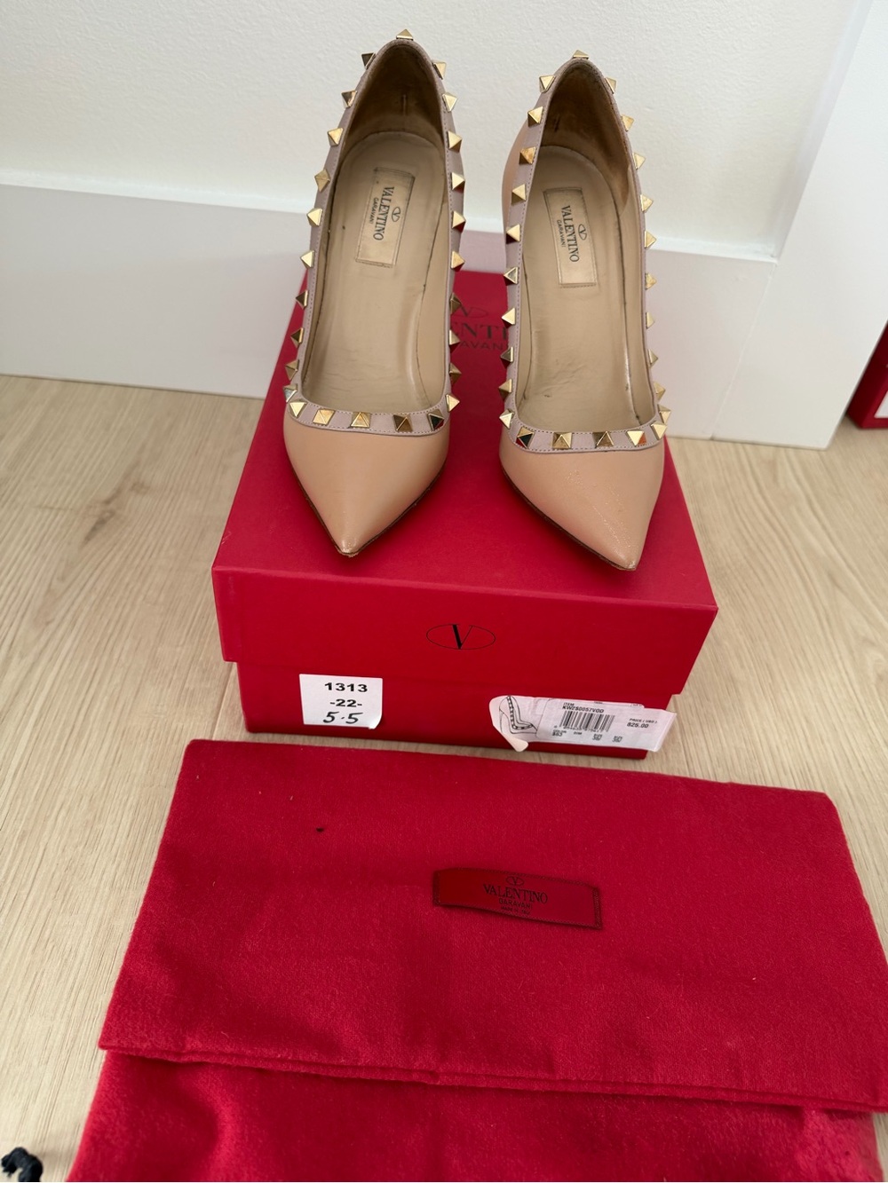 Valentino Garavani Nude Patent Leather Rockstud Pointed Toe Pumps